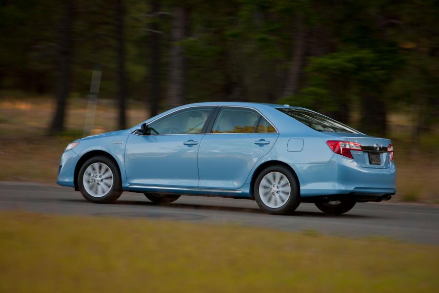  Toyota Camry Hybrid 2012 года  (фото 48 из 71)